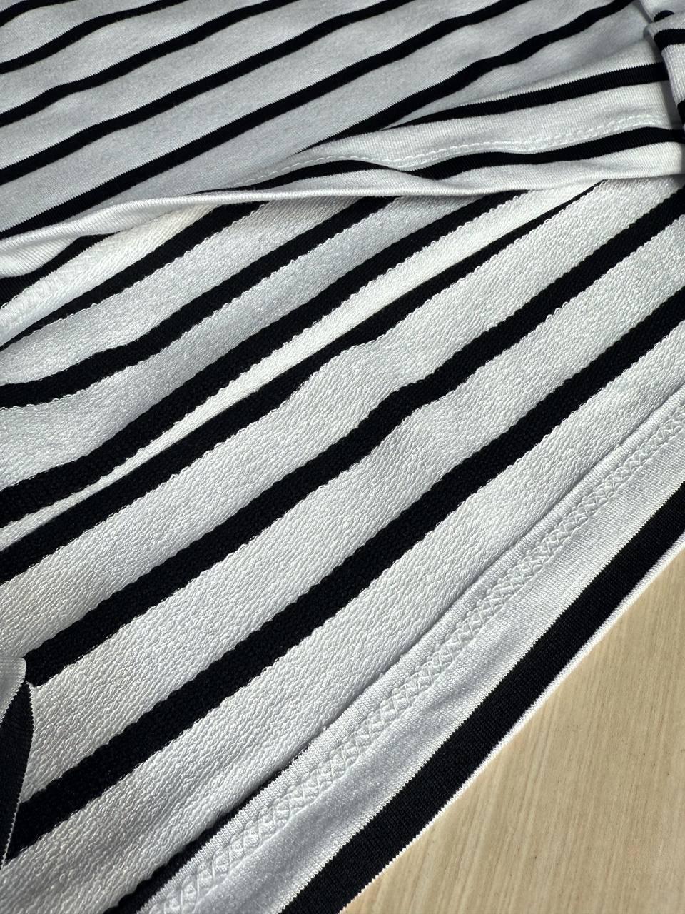 Лонгслів жіночий KEYYMOD 34094 реглан в смужку з підплічниками вільний крій оверсайз M Білий (1508) - фото 9 Лонгслів жіночий KEYYMOD 34094 реглан в смужку з підплічниками вільний крій оверсайз M Білий (1508) - фото 9