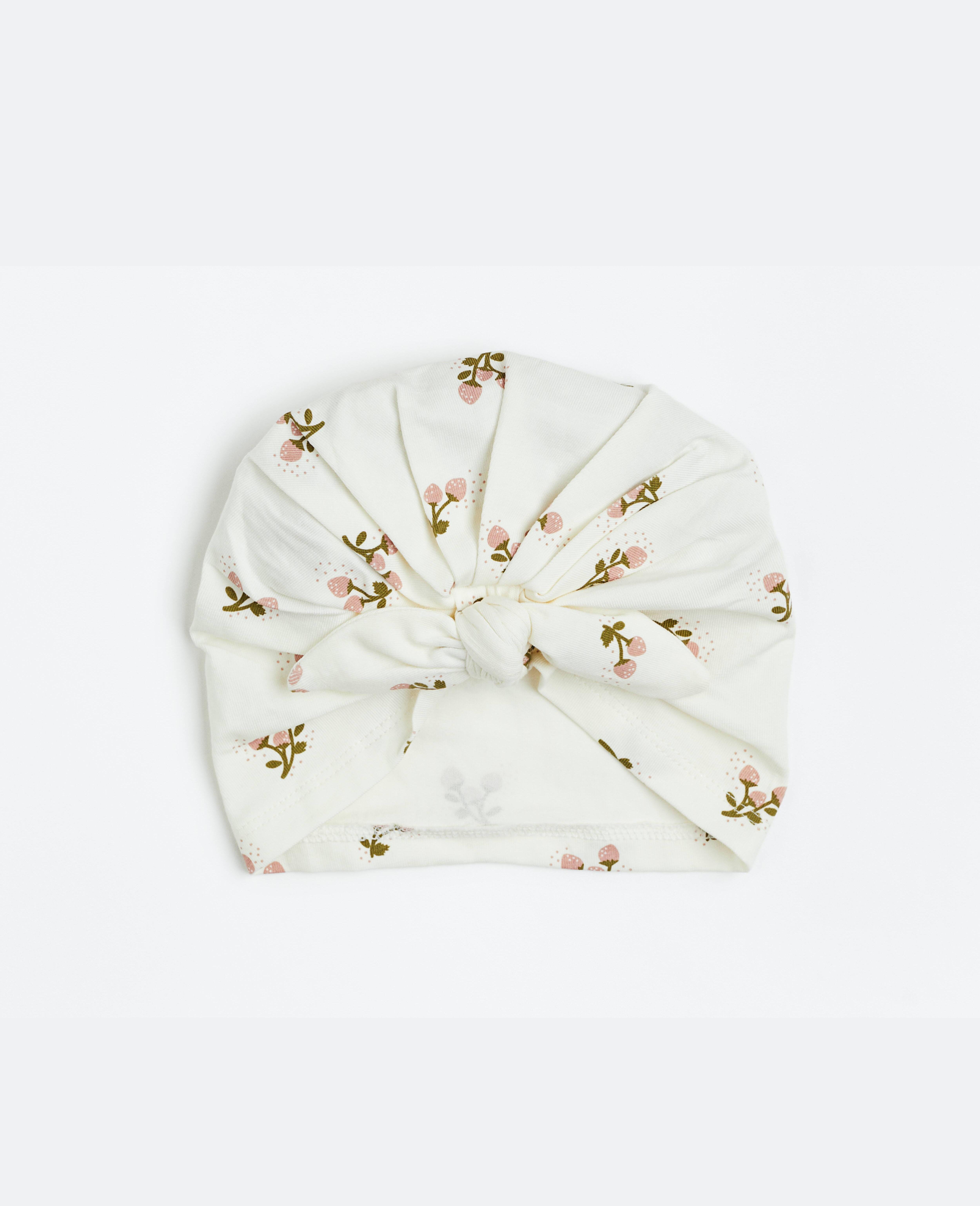 Шапка Цветы 74-80 см Молочный (1156124)