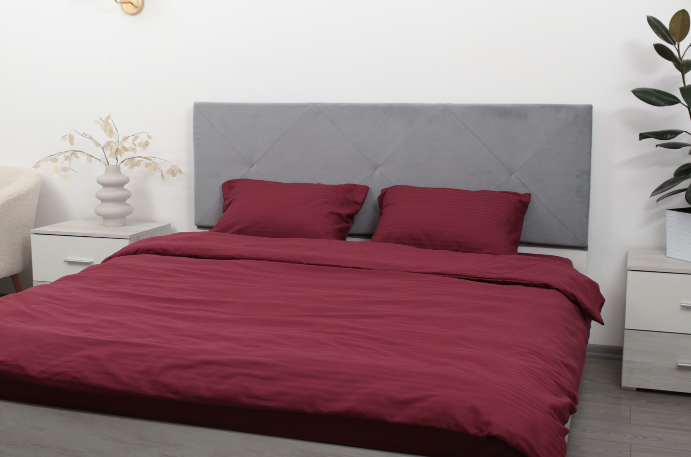 Комплект постельного белья семейный Amore bordo1652 страйп-сатин Бордовый (KPB-As-STLux-bordo1652 50x70_) - фото 2 Комплект постельного белья семейный Amore bordo1652 страйп-сатин Бордовый (KPB-As-STLux-bordo1652 50x70_) - фото 2