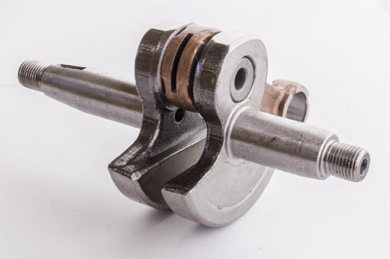 Коленчатый вал для бензиновых опрыскивателей 40-43 см3 (3675)
