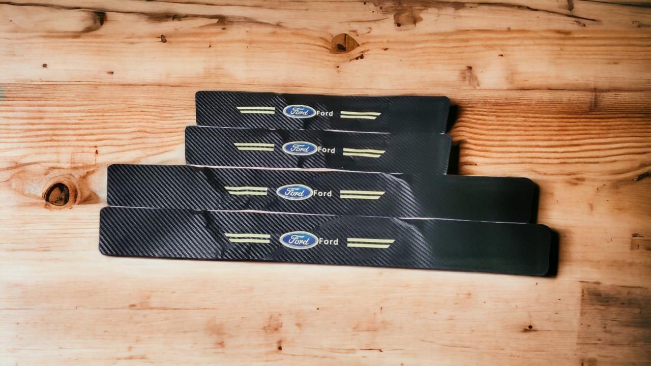Пленка защитная накладка на пороги фосфорная для Ford 4 шт. Черный карбон (2019707229)