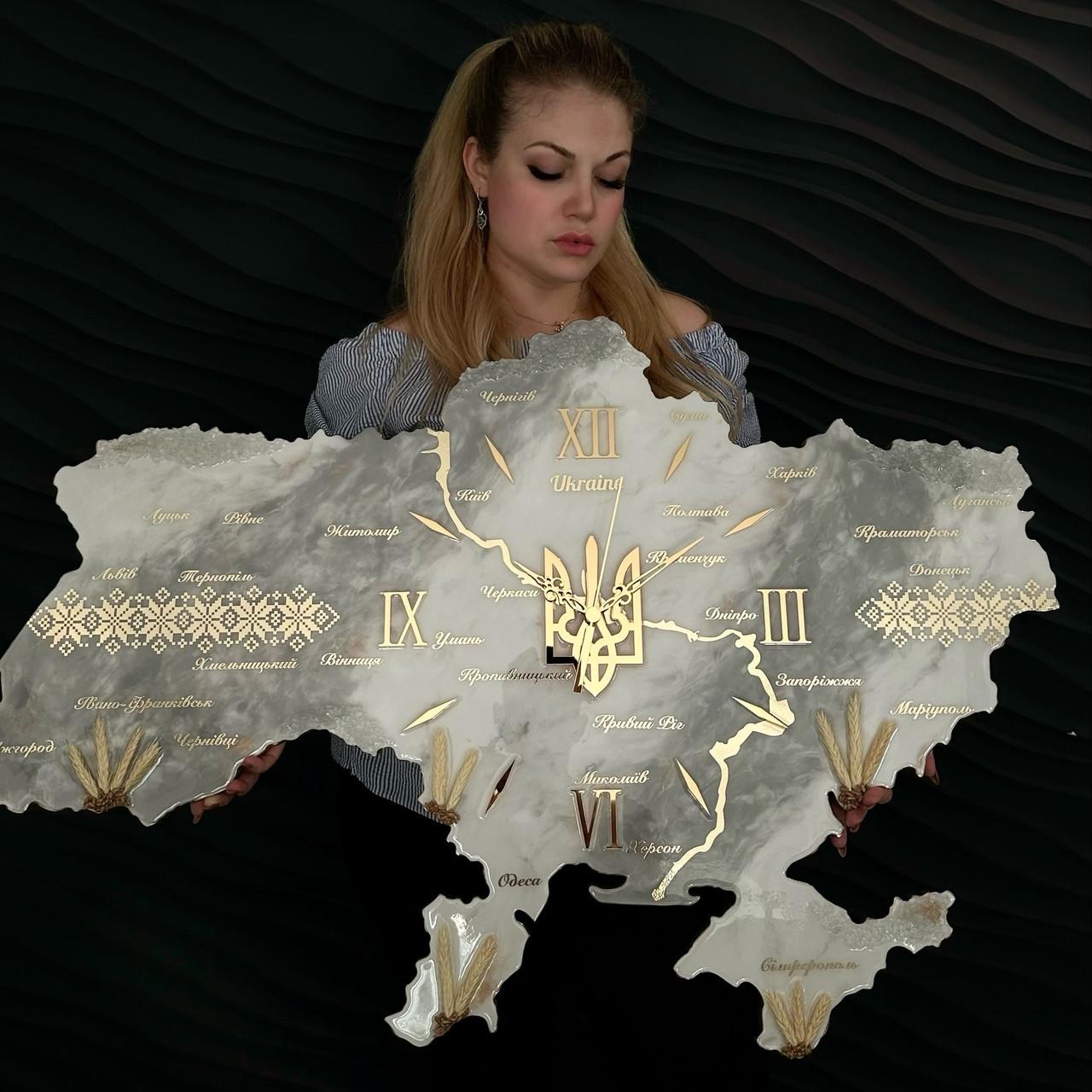 Часы настенные из эпоксидной смолы Карта Украины 50х34 см