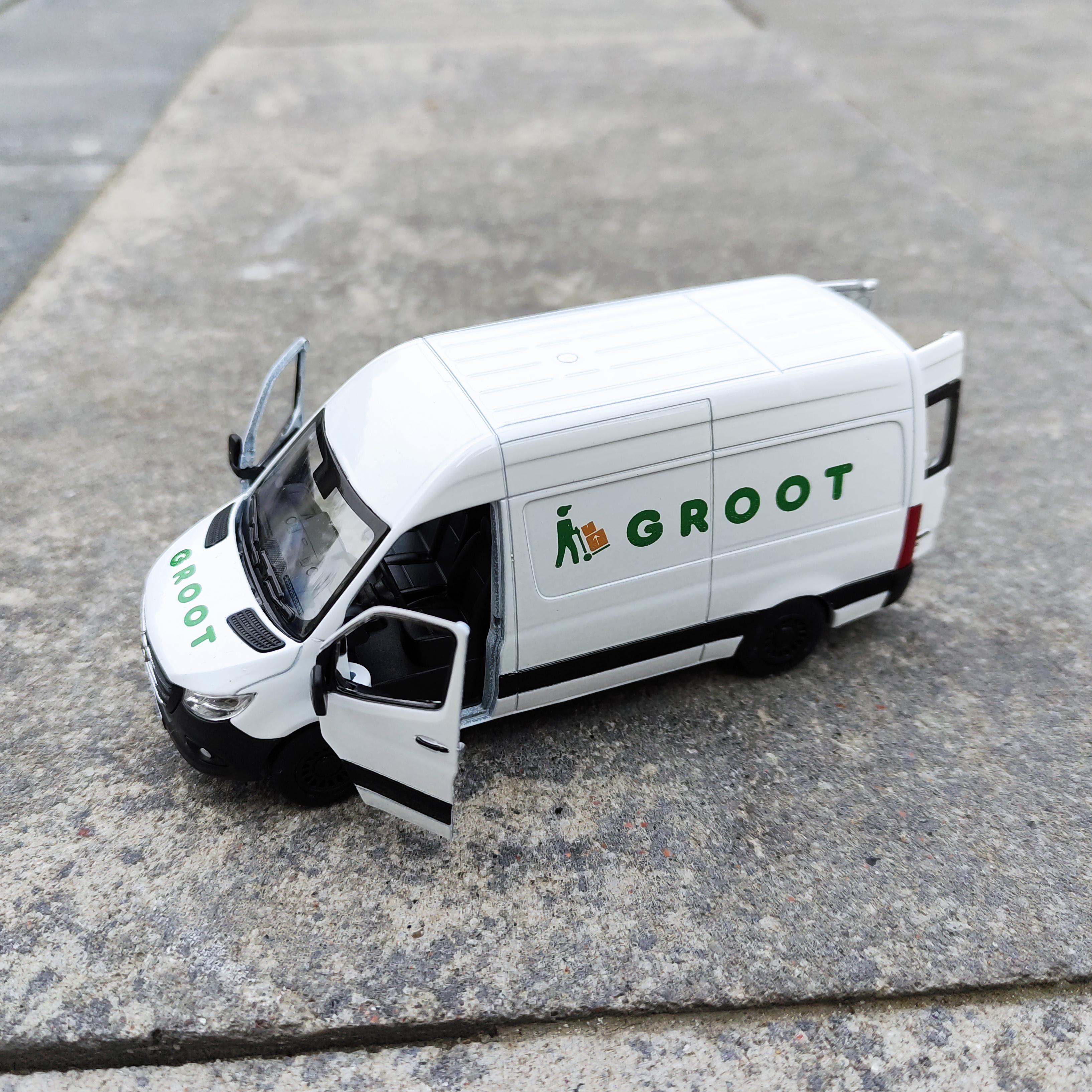 Іграшкова машинка Вантажне таксі Groot Mercedes-Benz Sprinter 1:32 (DI-1355624147) - фото 8