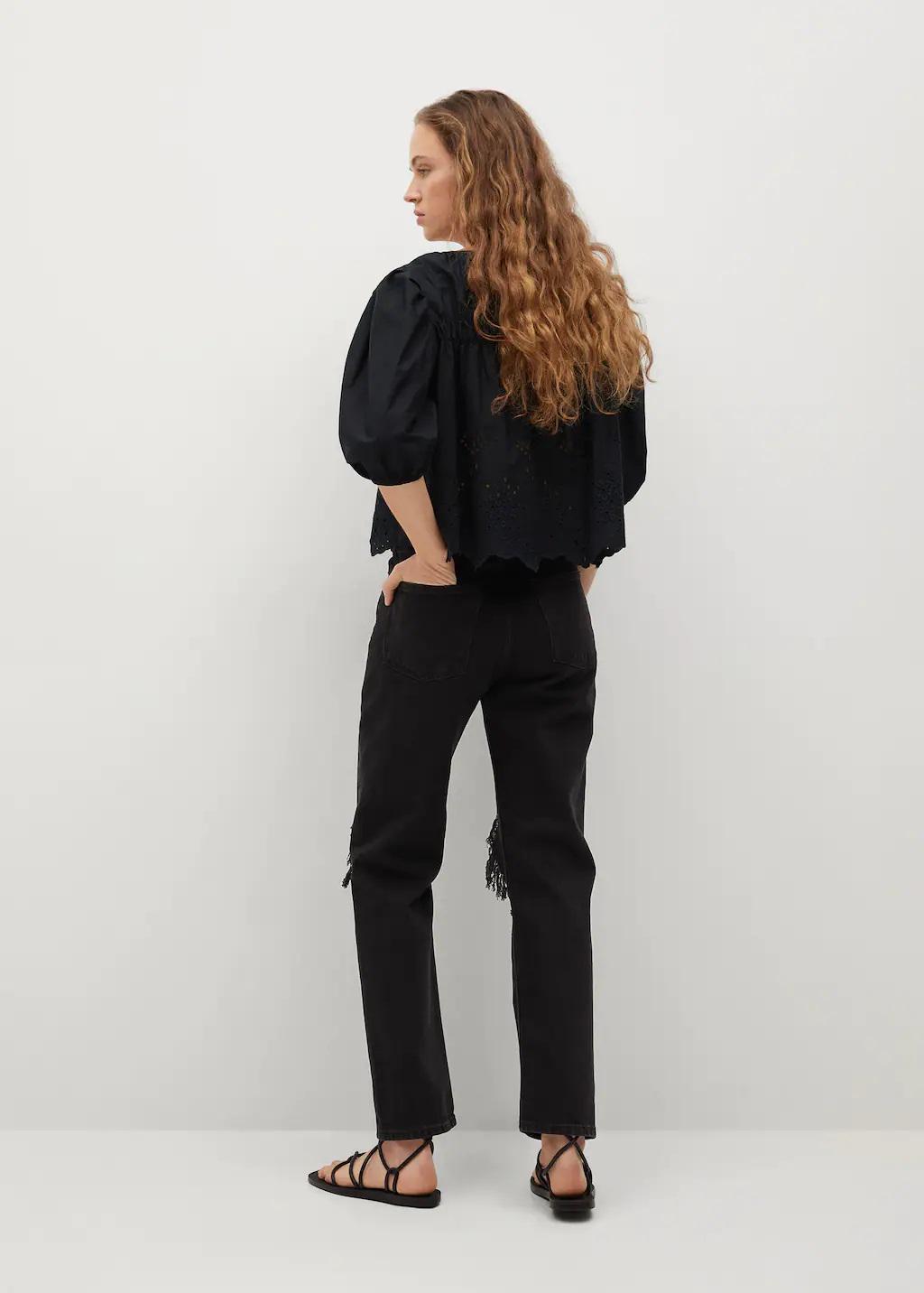 Блузка Mango с вышивкой L Черный (9850801) - фото 2 Блузка Mango с вышивкой L Черный (9850801) - фото 2