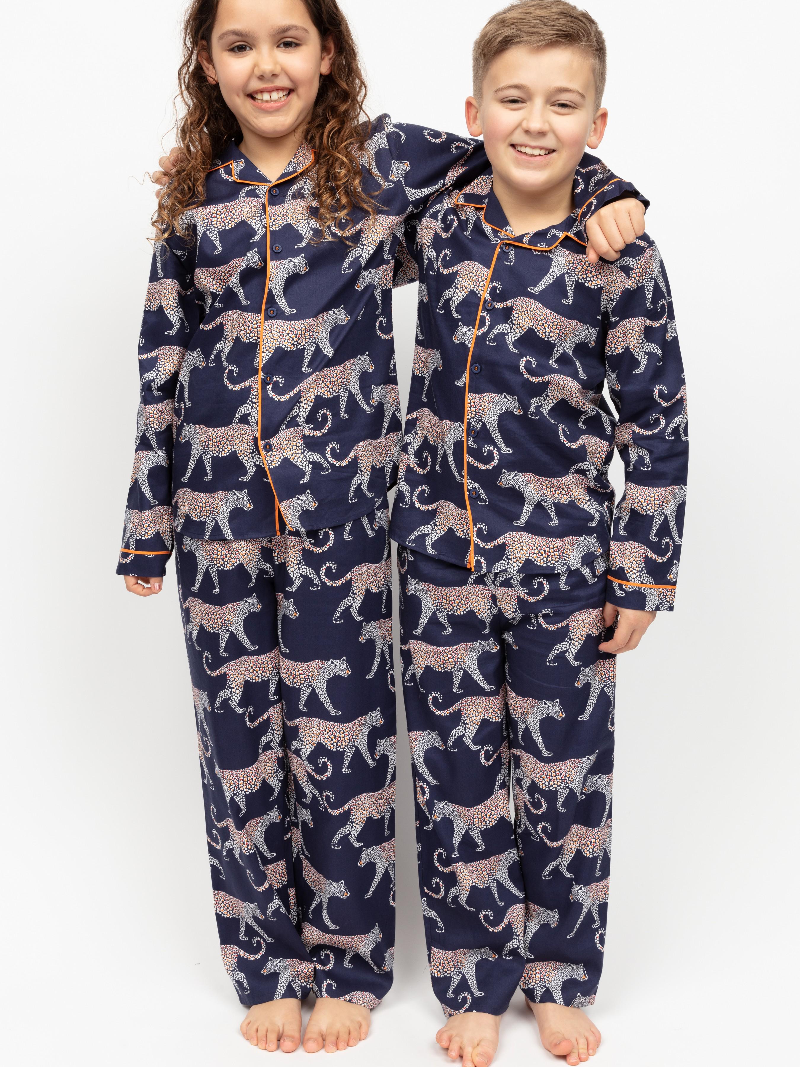 Пижама детская унисекс CYBERJAMMIES Taylor 3011 4-5 лет 110 см Синий с леопардовым принтом (5051877531444)