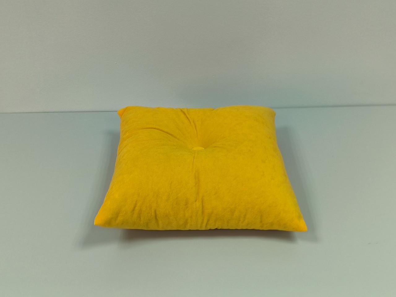 Декоративная подушка из велюра с пуговицей 40x40 см Желтый (2084457555) - фото 3