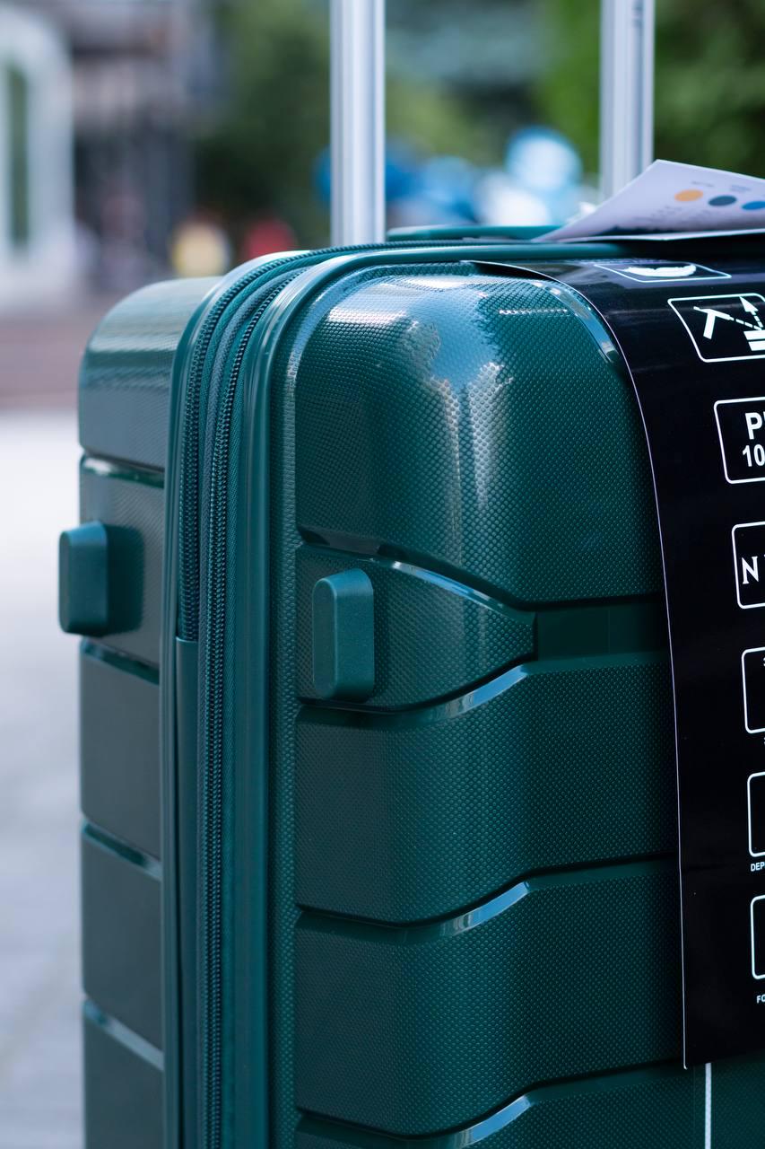 Чемодан пластиковый Nuri 1908 S Зеленый (11823592) - фото 3