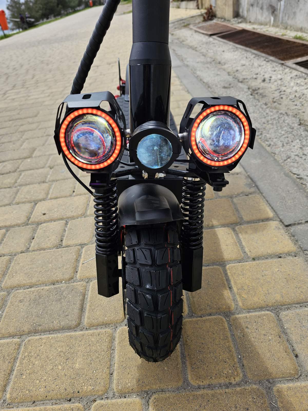 Электросамокат с сидением KugooKirin M4 PRO Plus 1000W 23Ah NFC ключи 3 фары - фото 5 Электросамокат с сидением KugooKirin M4 PRO Plus 1000W 23Ah NFC ключи 3 фары - фото 5