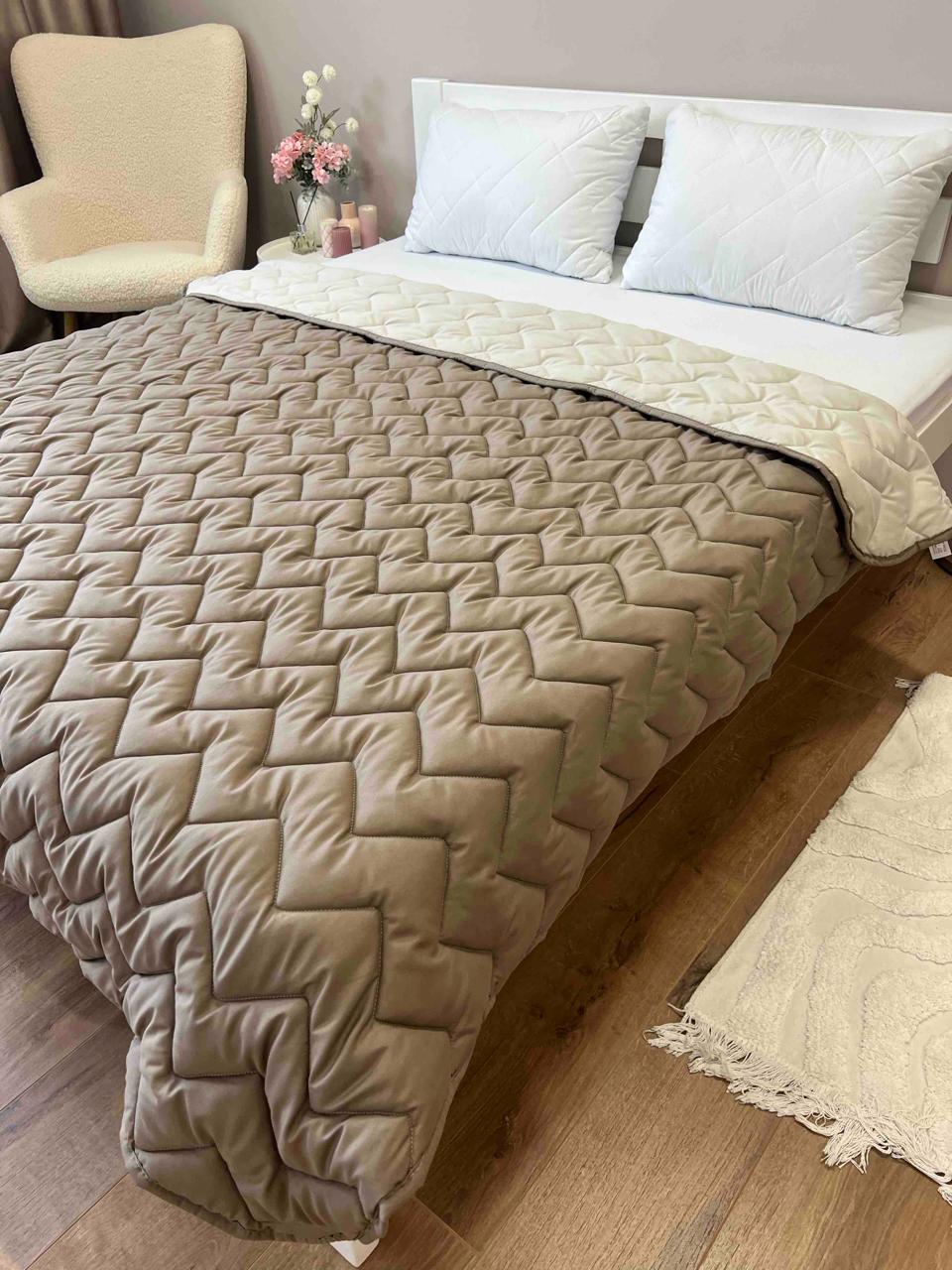 Ковдра літня двостороння з малюнком євро 200x220 см Коричневий (27481509)