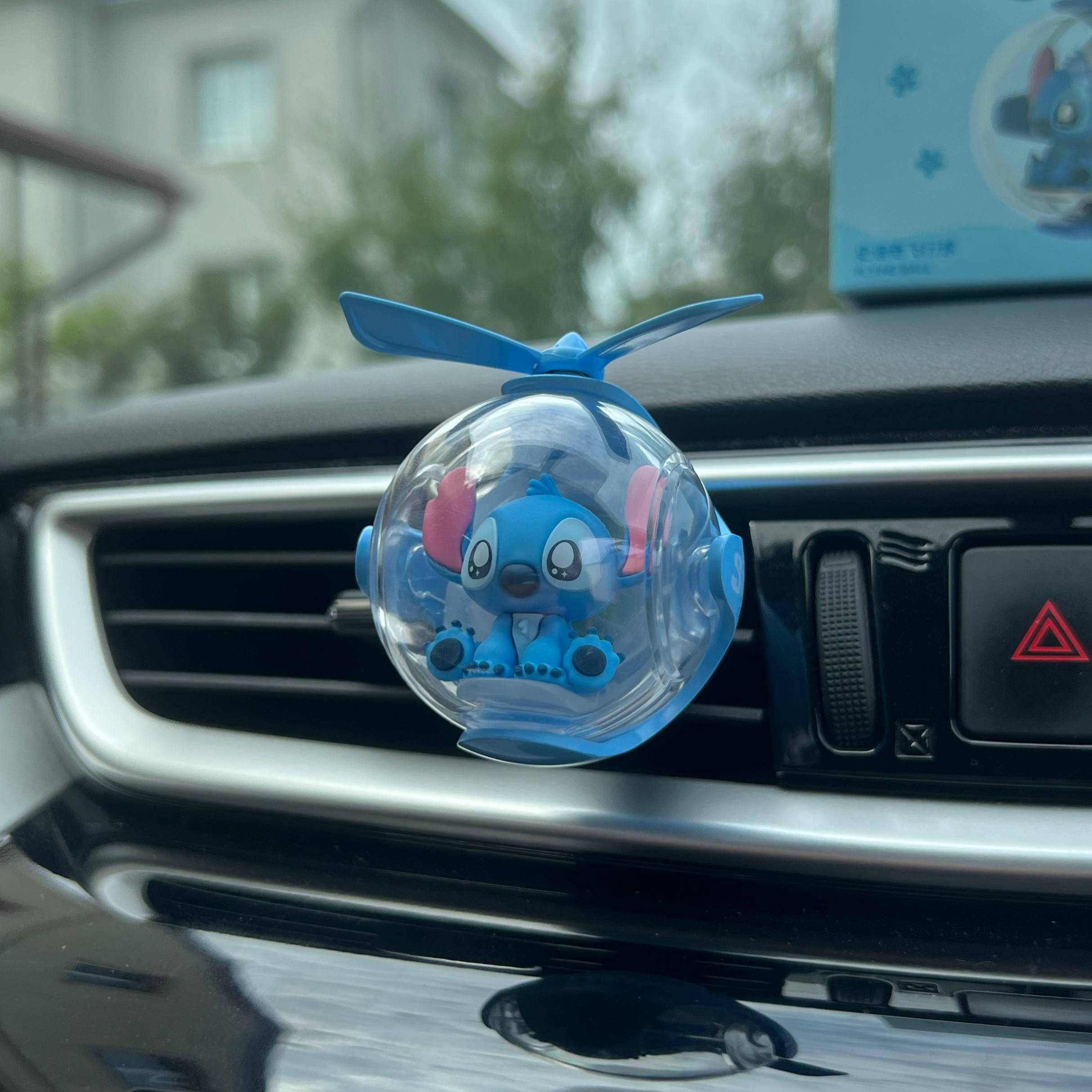 Ароматизатор для авто Stitch Pilot с подсветкой и вращающимся пропеллером - фото 4 Ароматизатор для авто Stitch Pilot с подсветкой и вращающимся пропеллером - фото 4