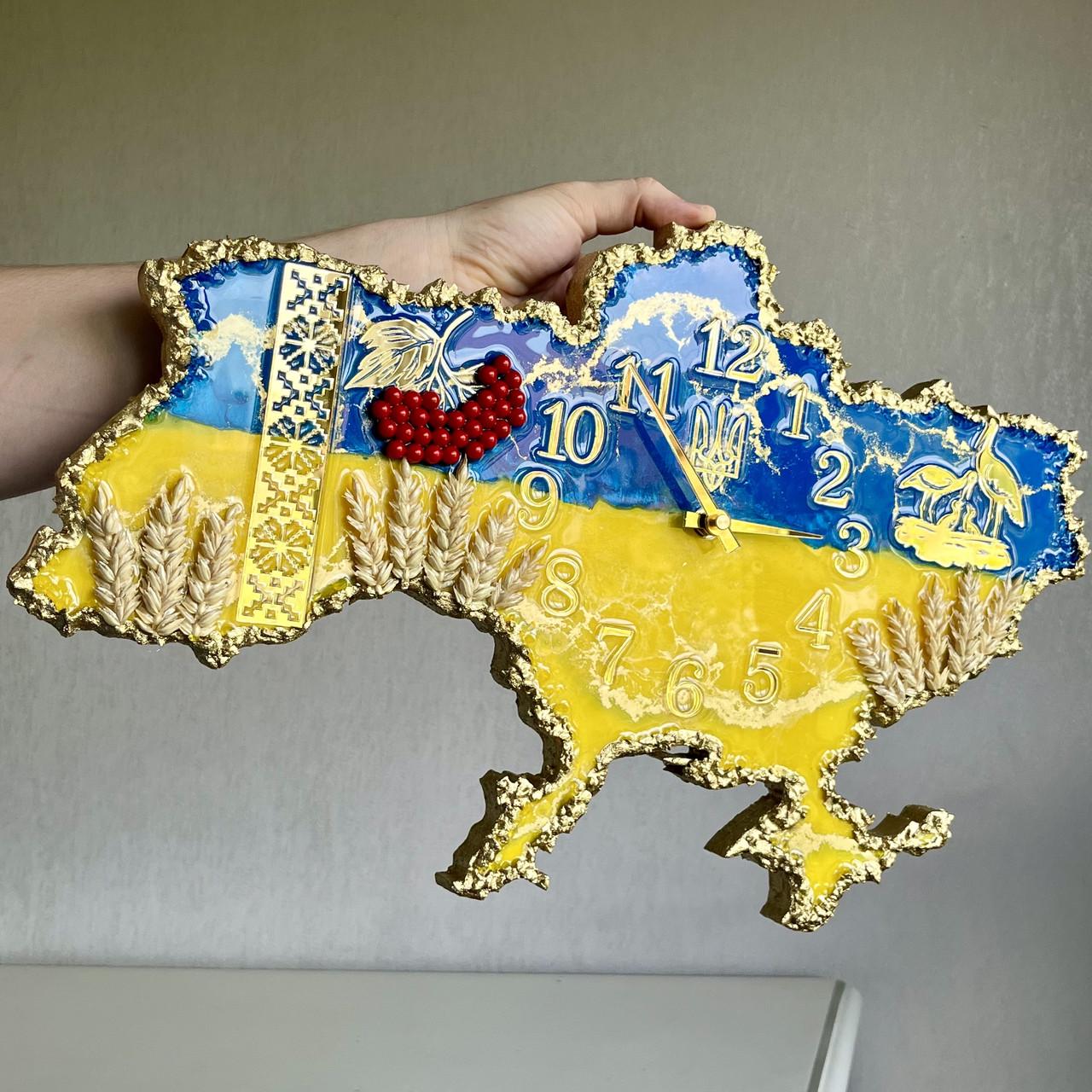 Часы настенные из эпоксидной смолы Карта Украины 60х38 см