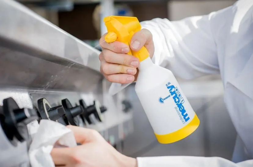 Розпилювач механічний подвійної дії Kwazar Merkury Super 360° Pro+ ph 6-8 1 л - фото 3 Розпилювач механічний подвійної дії Kwazar Merkury Super 360° Pro+ ph 6-8 1 л - фото 3