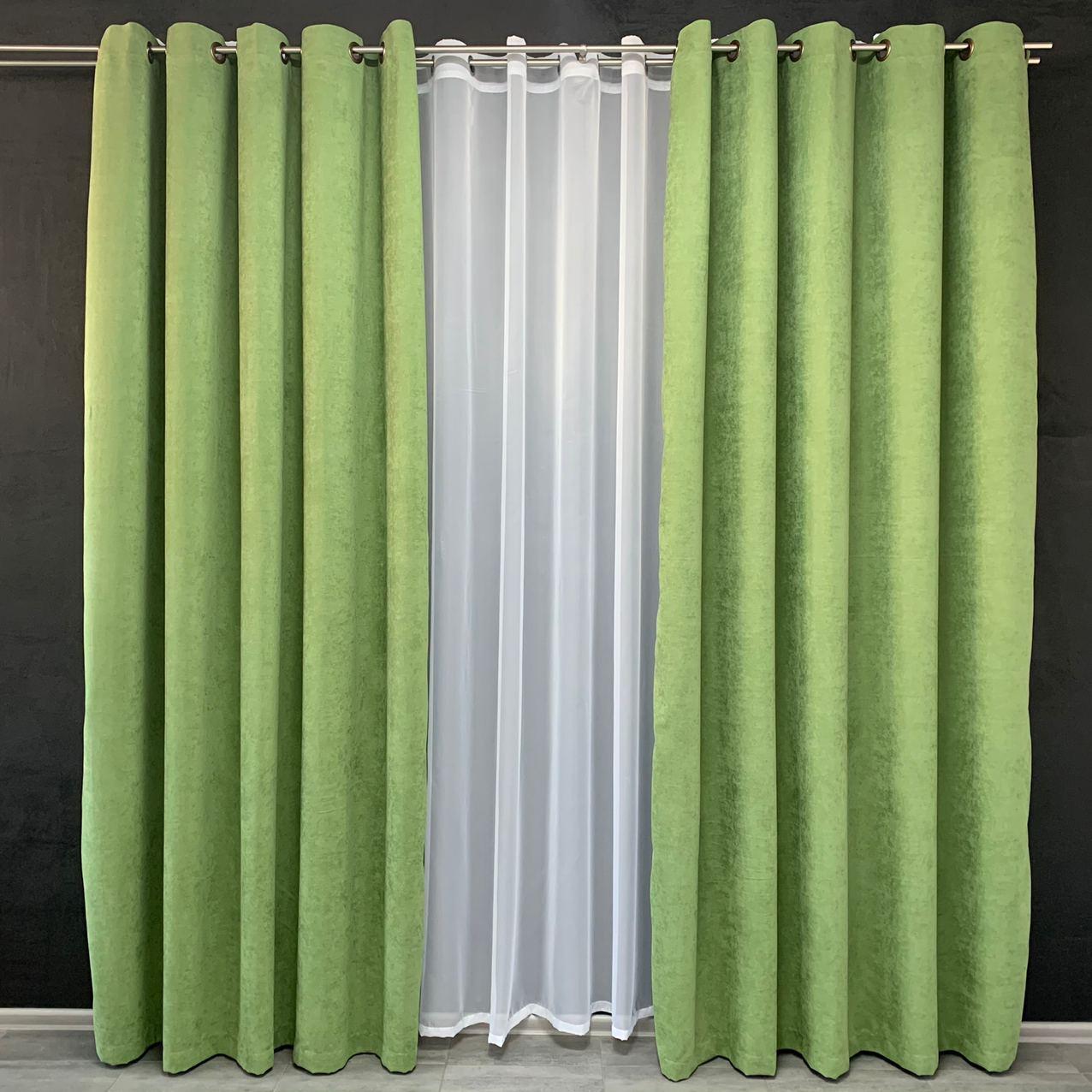 Шторы готовые однотонные микровелюр на люверсах Зеленый