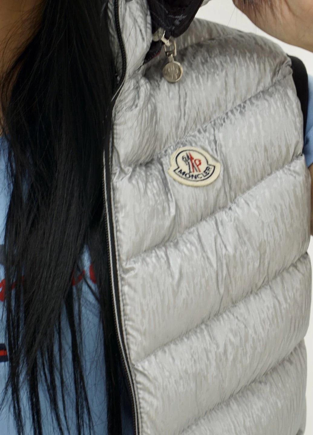 Жилет жіночий Moncler 168-1838 XS Silver - фото 3