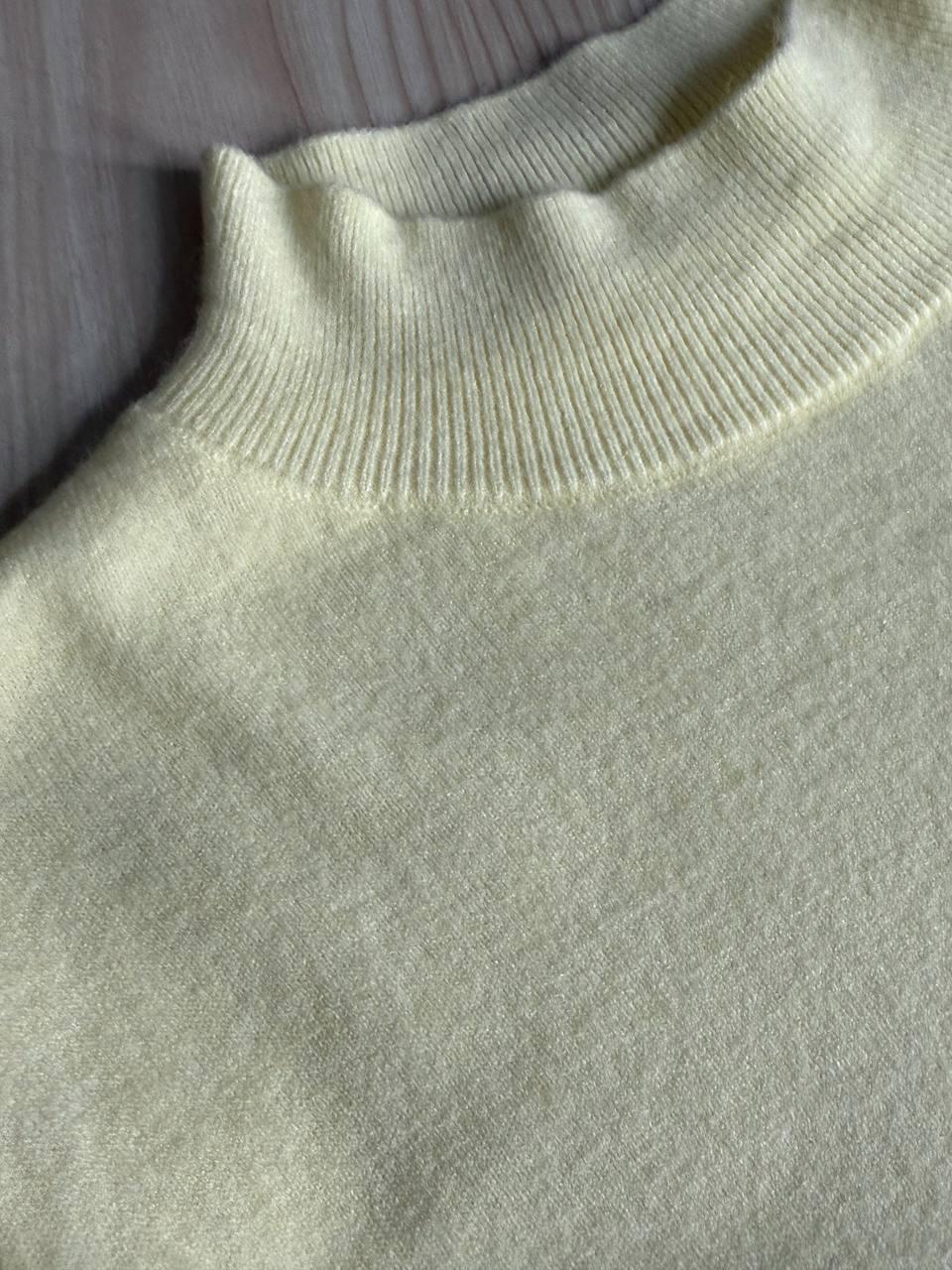 Светр жіночий A-N 106 водолазка гольф з коміром стійкою базовий OS Жовтий (5410) - фото 2 Светр жіночий A-N 106 водолазка гольф з коміром стійкою базовий OS Жовтий (5410) - фото 2