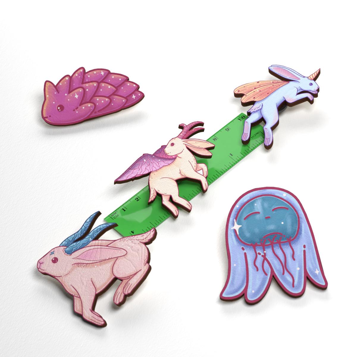 Набор значков Lex Altern Мистические кролики из дерева 5 шт. - фото 2 Набор значков Lex Altern Мистические кролики из дерева 5 шт. - фото 2