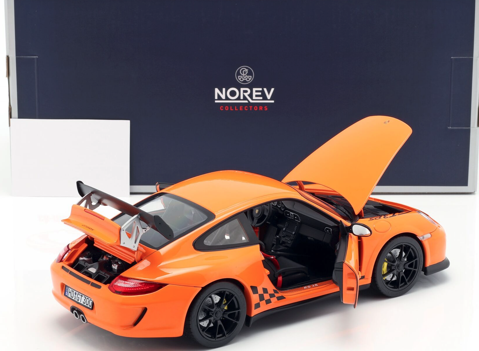 Модель автомобиля Norev 1:18 Porsche 911 997 GT3 RS Orange (187562) - фото 2 Модель автомобиля Norev 1:18 Porsche 911 997 GT3 RS Orange (187562) - фото 2