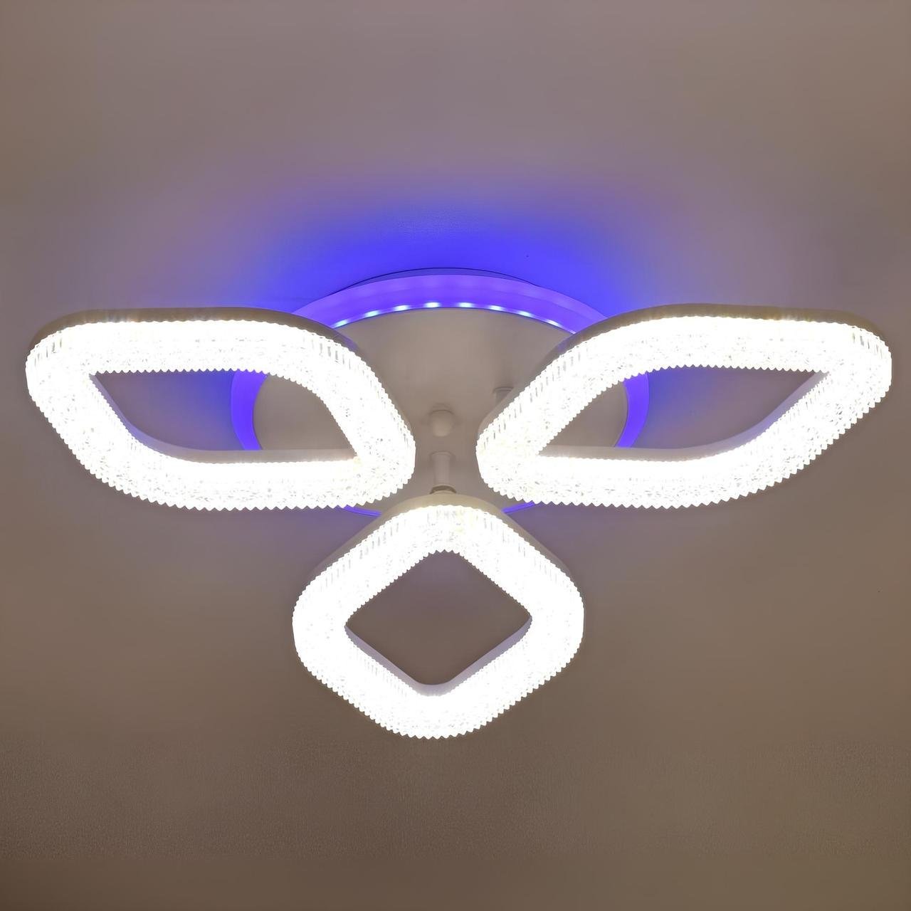 Люстра светодиодная Sirius на три плафона в форме ромба 3000-6500K с пультом 60W Белый (77740/3)