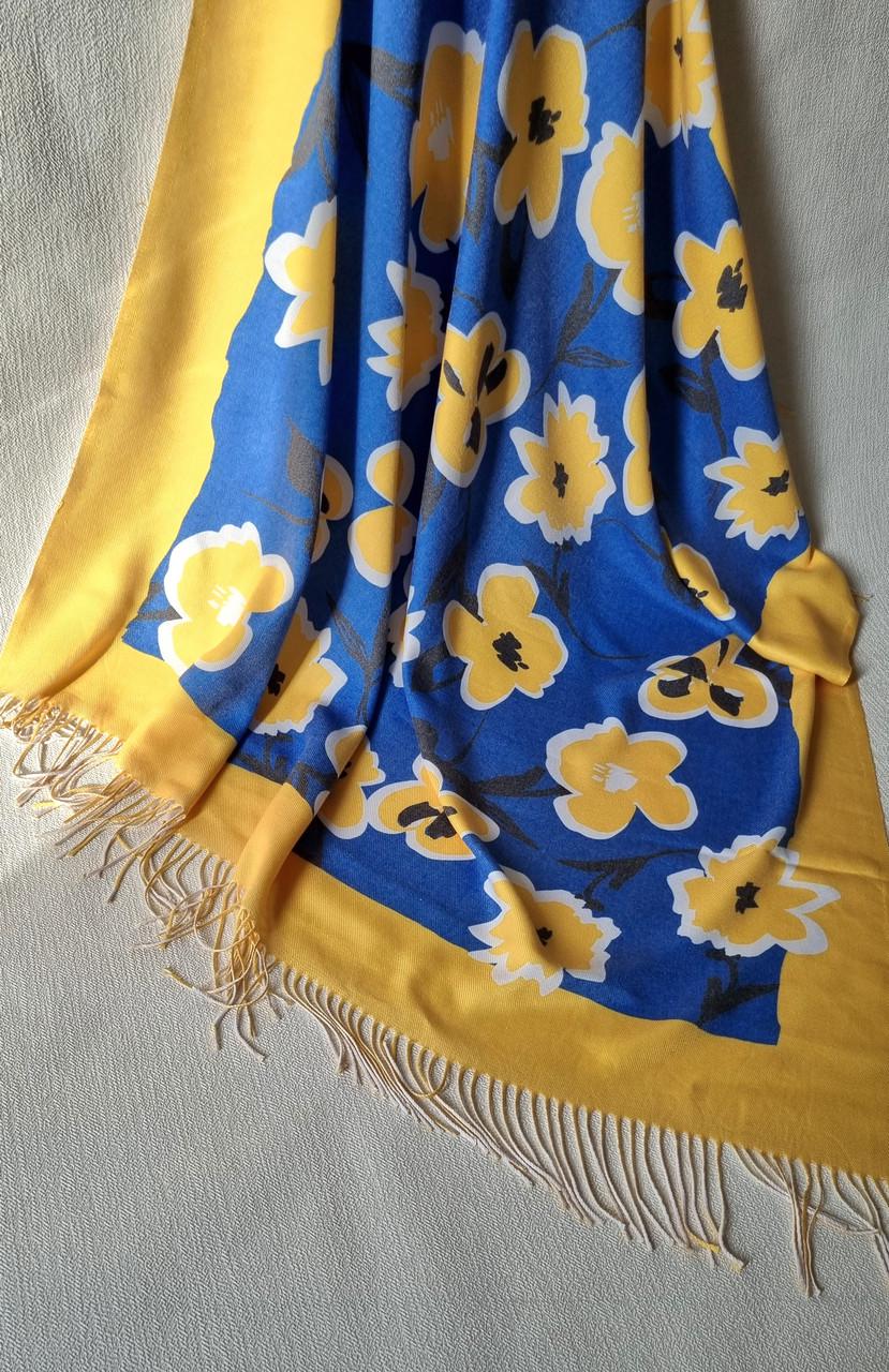 Платок женский патриотический кашемировый Большие цветы 100х100 см Сине-желтый