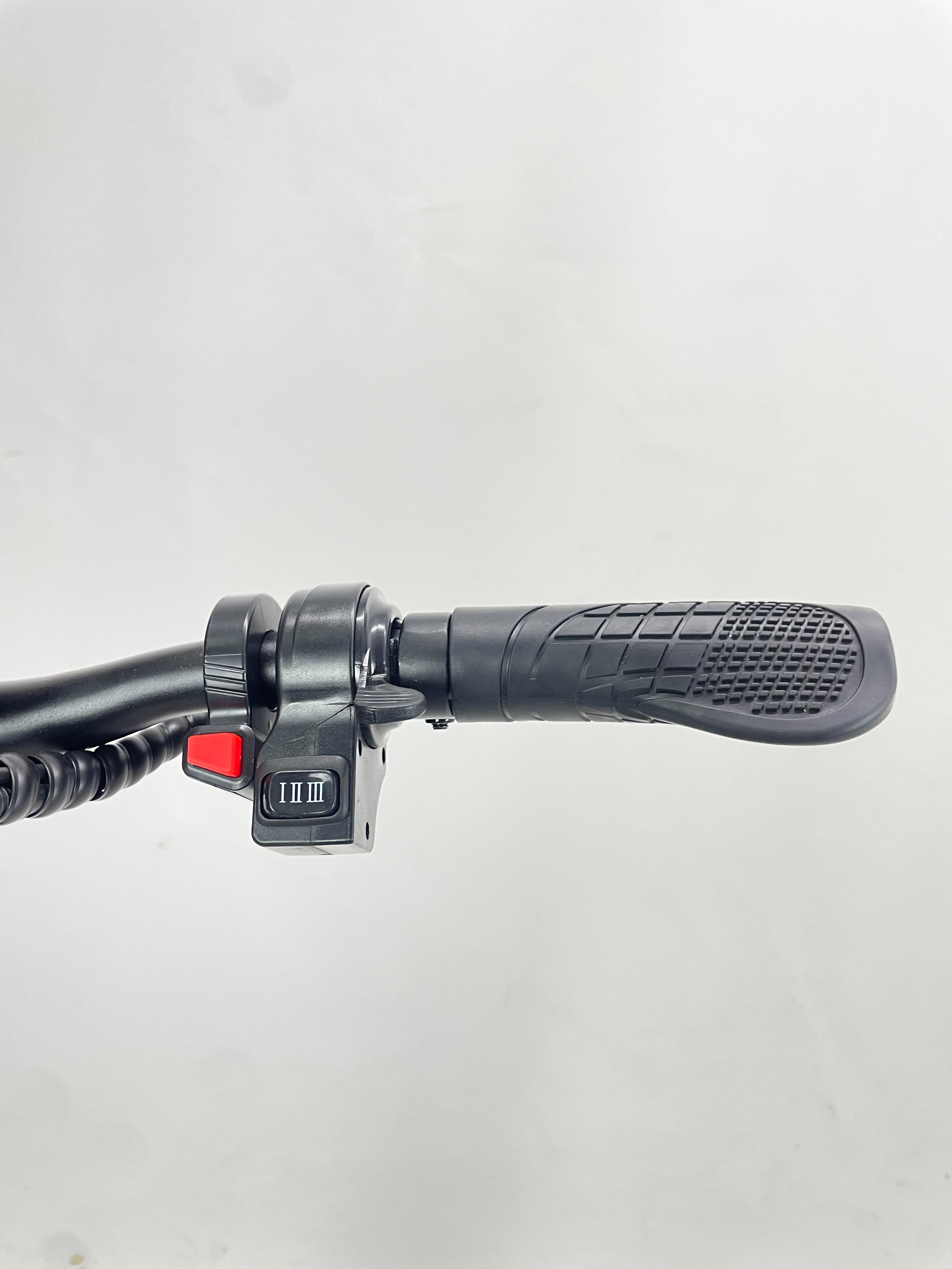 Электросамокат двухмоторный Kugoo E-scooter 4000W 48V 24Ah - фото 9 Электросамокат двухмоторный Kugoo E-scooter 4000W 48V 24Ah - фото 9