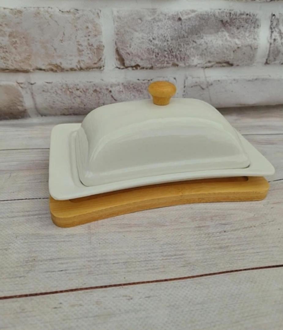 Масленка TS Kitchen HP255 керамическая с крышкой на подставке 18х11,5х7 см Белый (20382788)