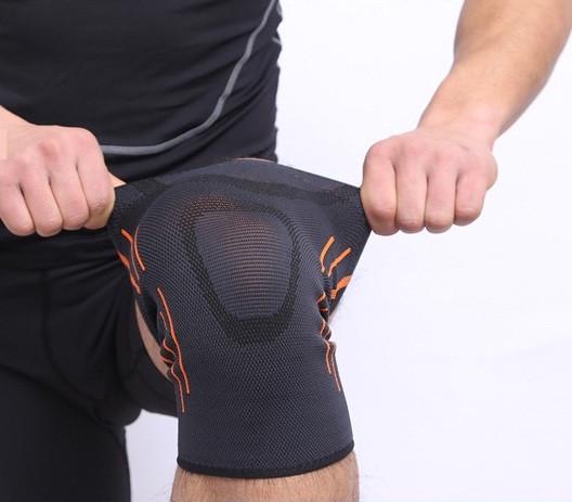 Наколінник Aolikes еластичний фіксатор суглоба 2 шт. М Чорний (01294) - фото 3 Наколінник Aolikes еластичний фіксатор суглоба 2 шт. М Чорний (01294) - фото 3