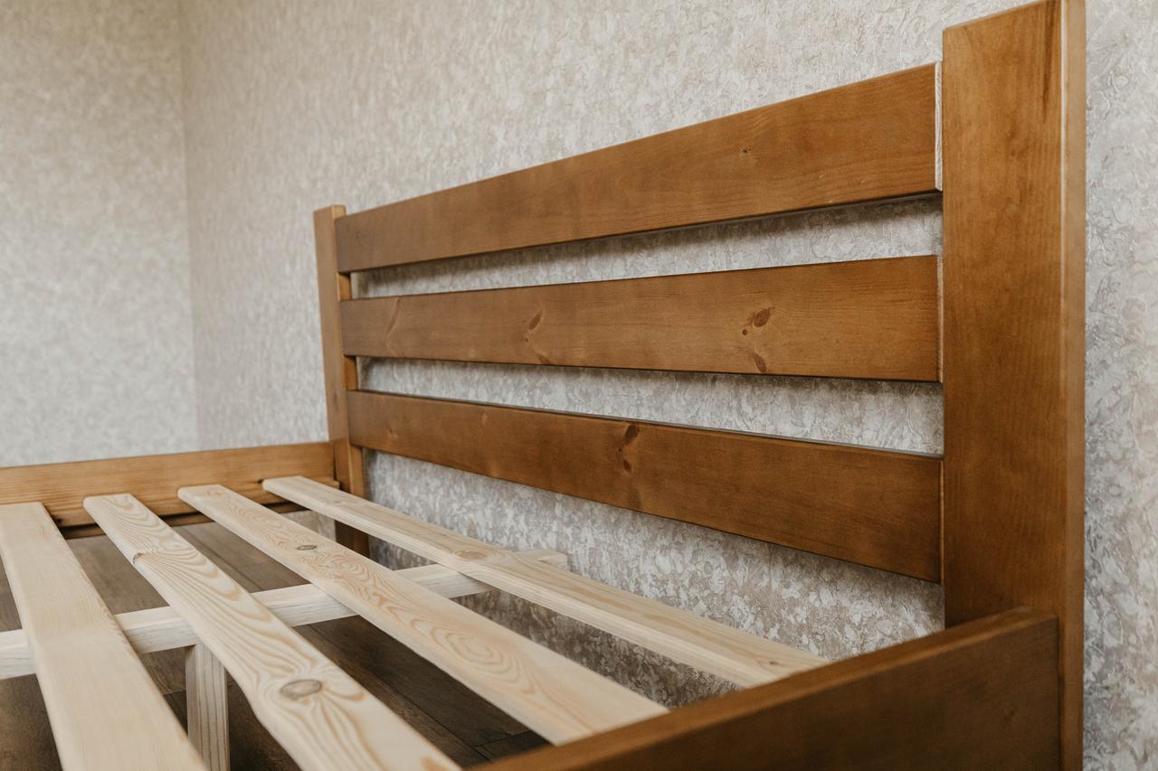 Ліжко двоспальне з масиву сосни 180x200 см Горіх (1869052842) - фото 5