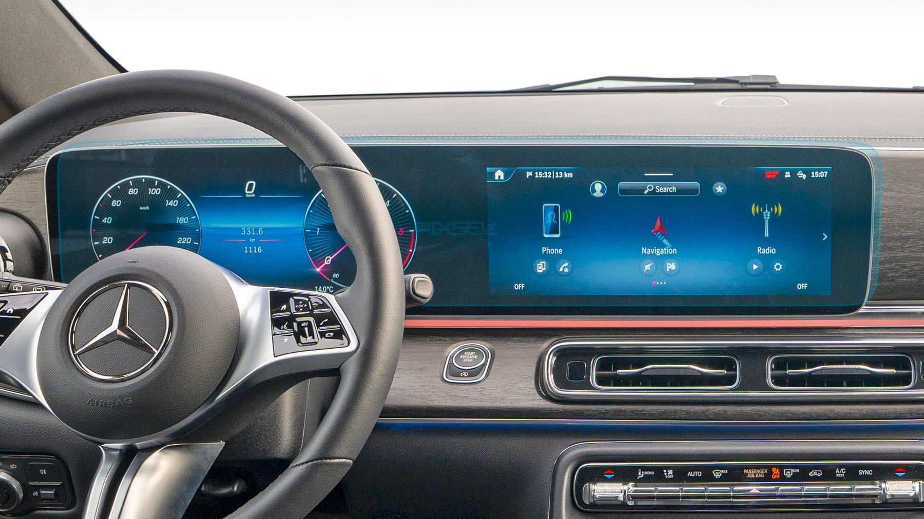 Стекло защитное Pixsel гибридный глянец на приборную панель Mercedes Benz V CLASS 28,5“ 2024