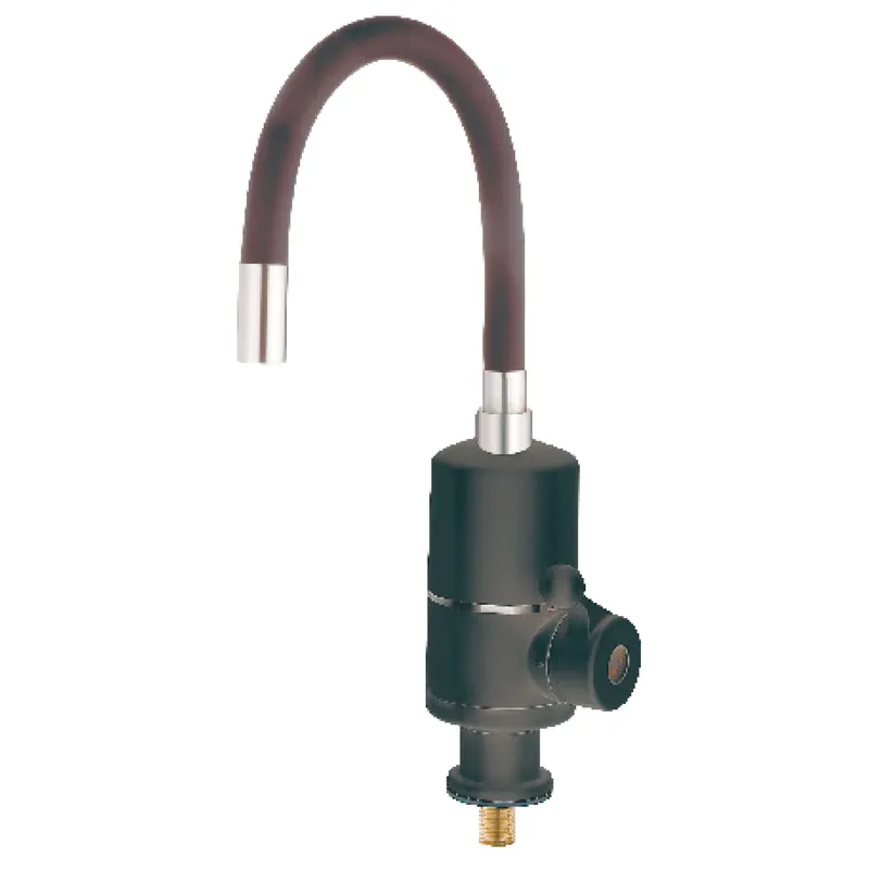 Проточный водонагреватель Zerix ELW06-F для кухни с гибким изливом 3,3 кВт Black (ZX5032)