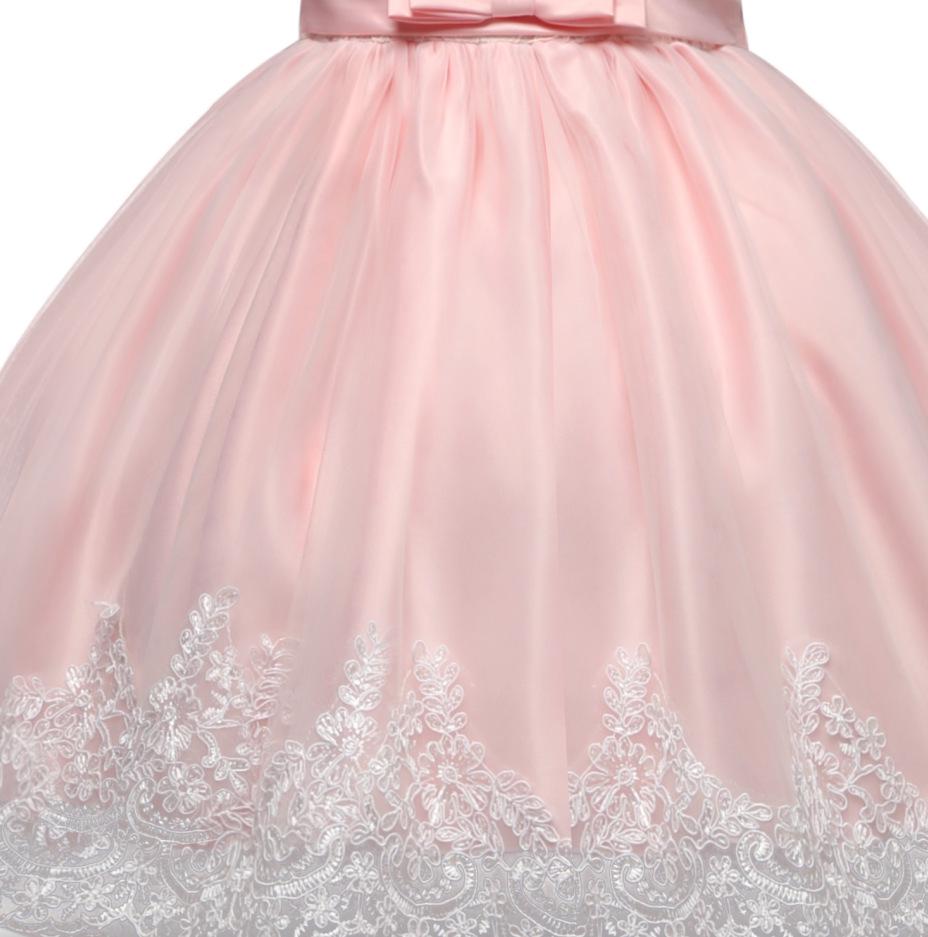 Платье детское праздничное Katy Kids Кетти с кружевом и большим бантом и повязка 110 см Светло-розовый с белым (11013200600) - фото 3 Платье детское праздничное Katy Kids Кетти с кружевом и большим бантом и повязка 110 см Светло-розовый с белым (11013200600) - фото 3