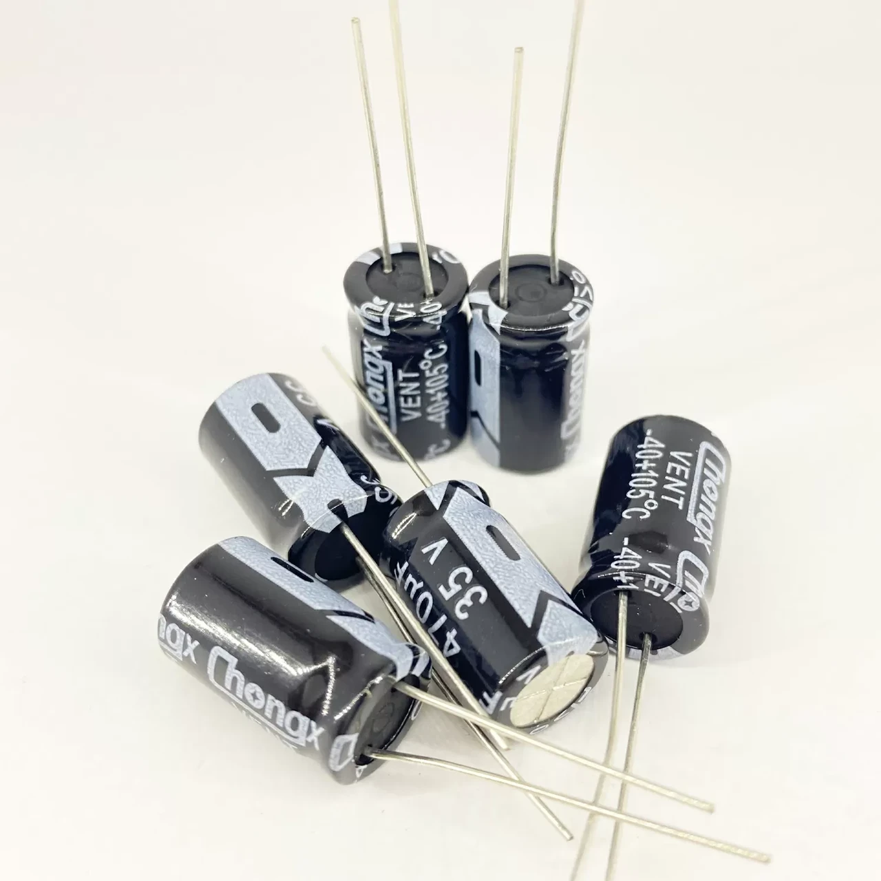 Электролитические конденсаторы ChongX 470 мкф 35V 10x17 мм 105 °C (1965011343)