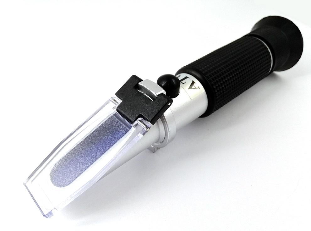 Рефрактометр RZ 118 для измерения уровня солености воды