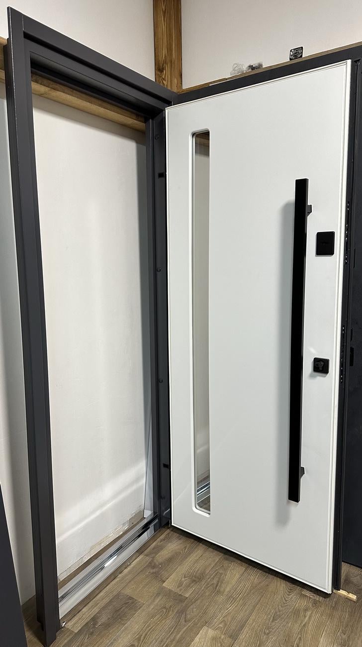 Двері вхідні вулиця Redfort Люкс метал/МДФ зі склопакетом 960х2050 мм (25781513) - фото 4 Двері вхідні вулиця Redfort Люкс метал/МДФ зі склопакетом 960х2050 мм (25781513) - фото 4