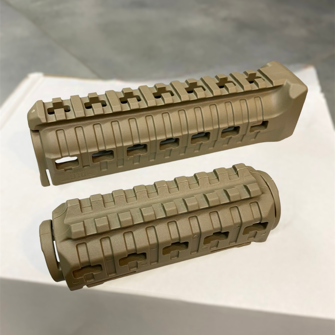 Цевье на АК 47/74 DLG TACTICAL DLG-099 полимерное 2 планки picatinny с креплением M-LOK Койот (1715216060) Цевье на АК 47/74 DLG TACTICAL DLG-099 полимерное 2 планки picatinny с креплением M-LOK Койот (1715216060)