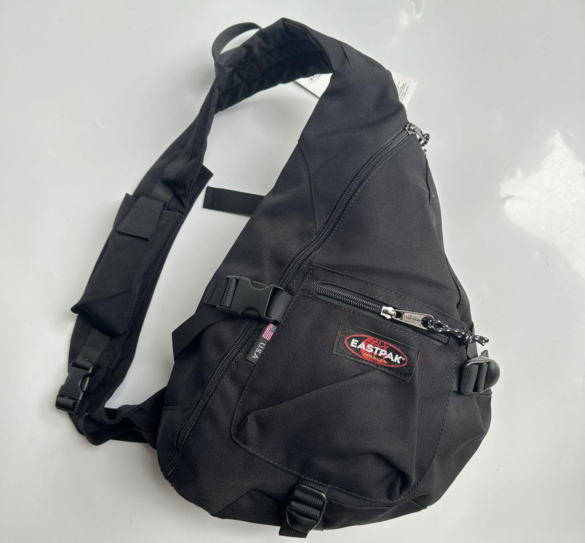 Сумка Eastpak sling bag Gore Tex 15,5 л Black (30454562)