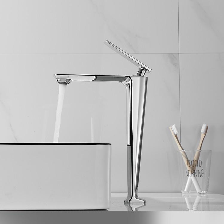 Смеситель дизайнерский WanFan для раковины кран в ванну однорычажный люкс Хром - фото 2 Смеситель дизайнерский WanFan для раковины кран в ванну однорычажный люкс Хром - фото 2