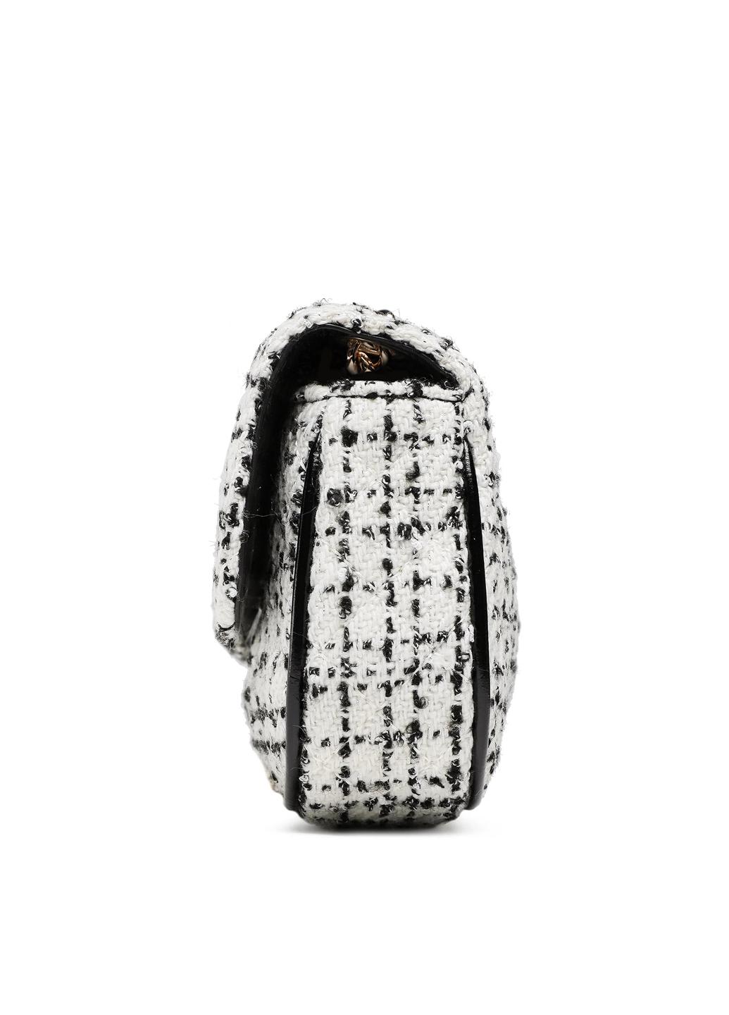 Сумка кросс боди женская твидовая Guess SPARK MICRO MINI HWTZ8700780-BKW Белый - фото 4 Сумка кросс боди женская твидовая Guess SPARK MICRO MINI HWTZ8700780-BKW Белый - фото 4