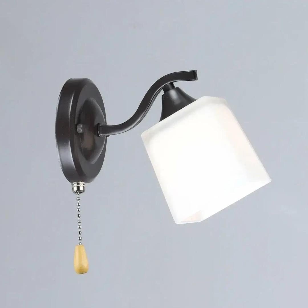 Бра Valeso с квадратным плафоном под лампу Е27 Черный (B N1435/1W)