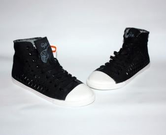 Кеди жіночі Bershka 36 р. 23,5 см Чорний