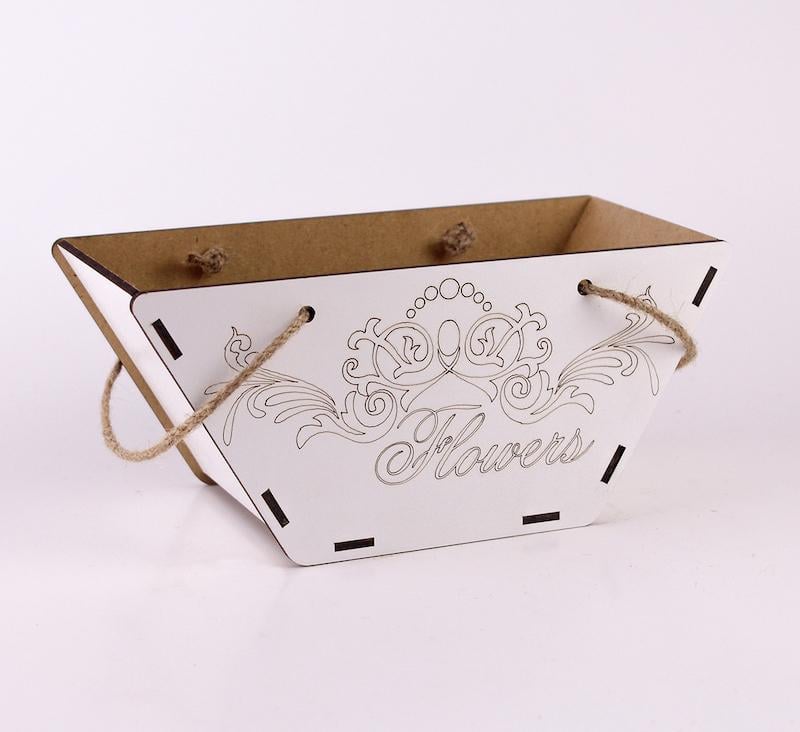 Подарункова коробка Човник з гравіруванням та зі шнурком (1720)