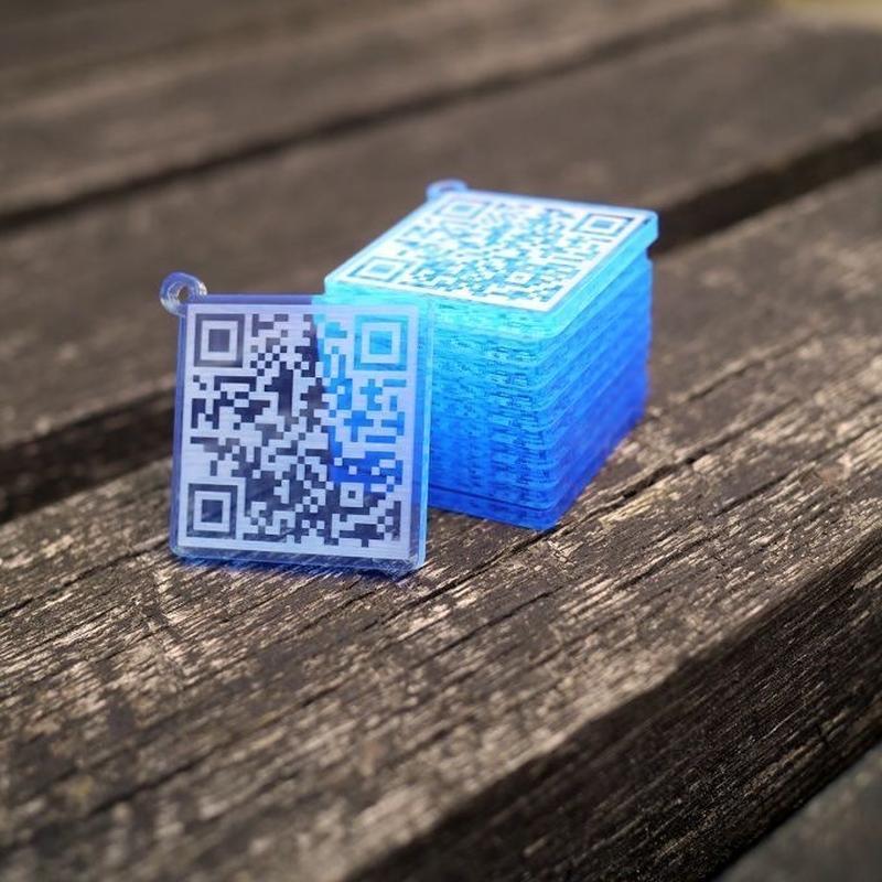 Брелок акриловый с qr кодом/логотипом (2329153529)