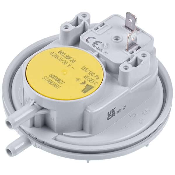 Реле давления воздуха прессостат Huba Control 135/120 Па для газового котла Vaillant 050557 (00000050618)