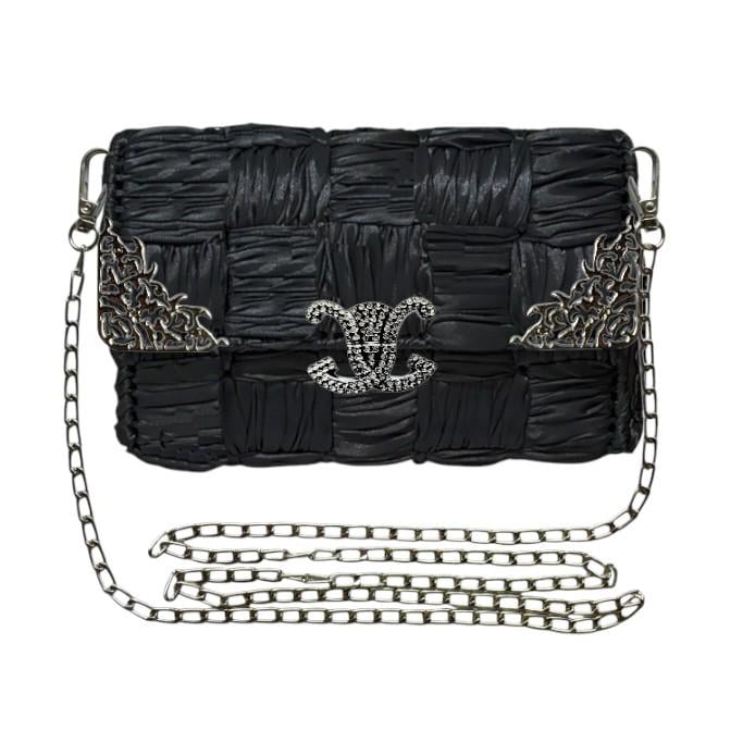 Набор для создания сумки из пластиковой канвы Магнитный замок Лилия с нитками металлик Черный (1596-51) - фото 3