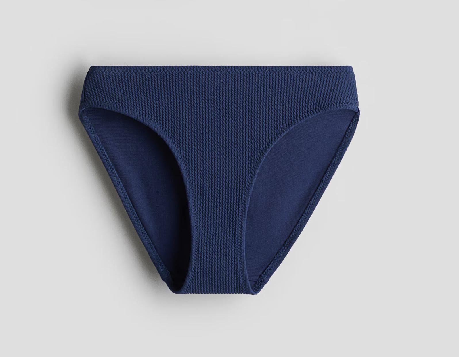 Купальные трусики H&M 1259618-2 134-140 см Темно-синий Купальные трусики H&M 1259618-2 134-140 см Темно-синий