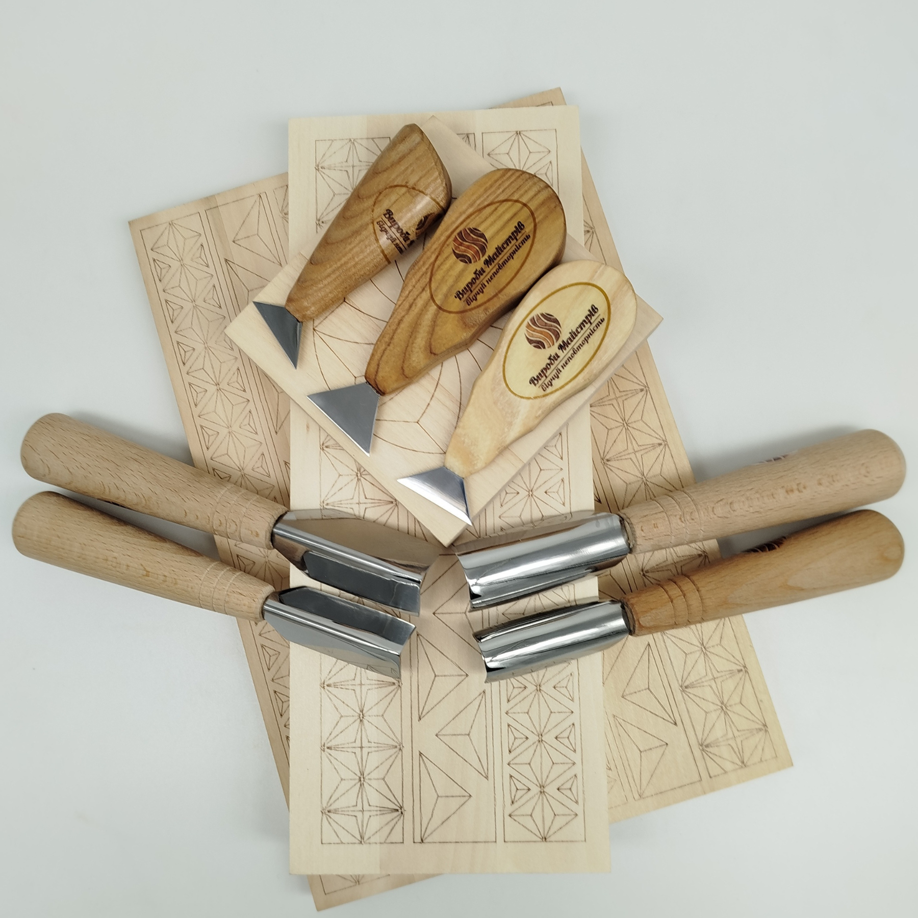 Набор для резьбы по дереву с чертежами и инструментами 3 доски/7 инструментов (33740828)