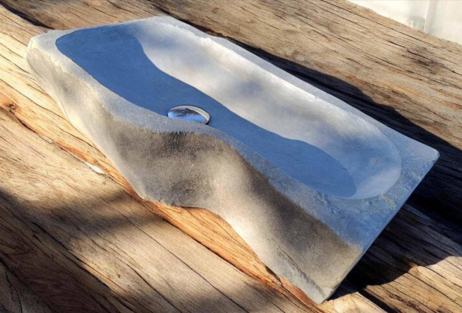 Раковина из камня 61х28х12 см