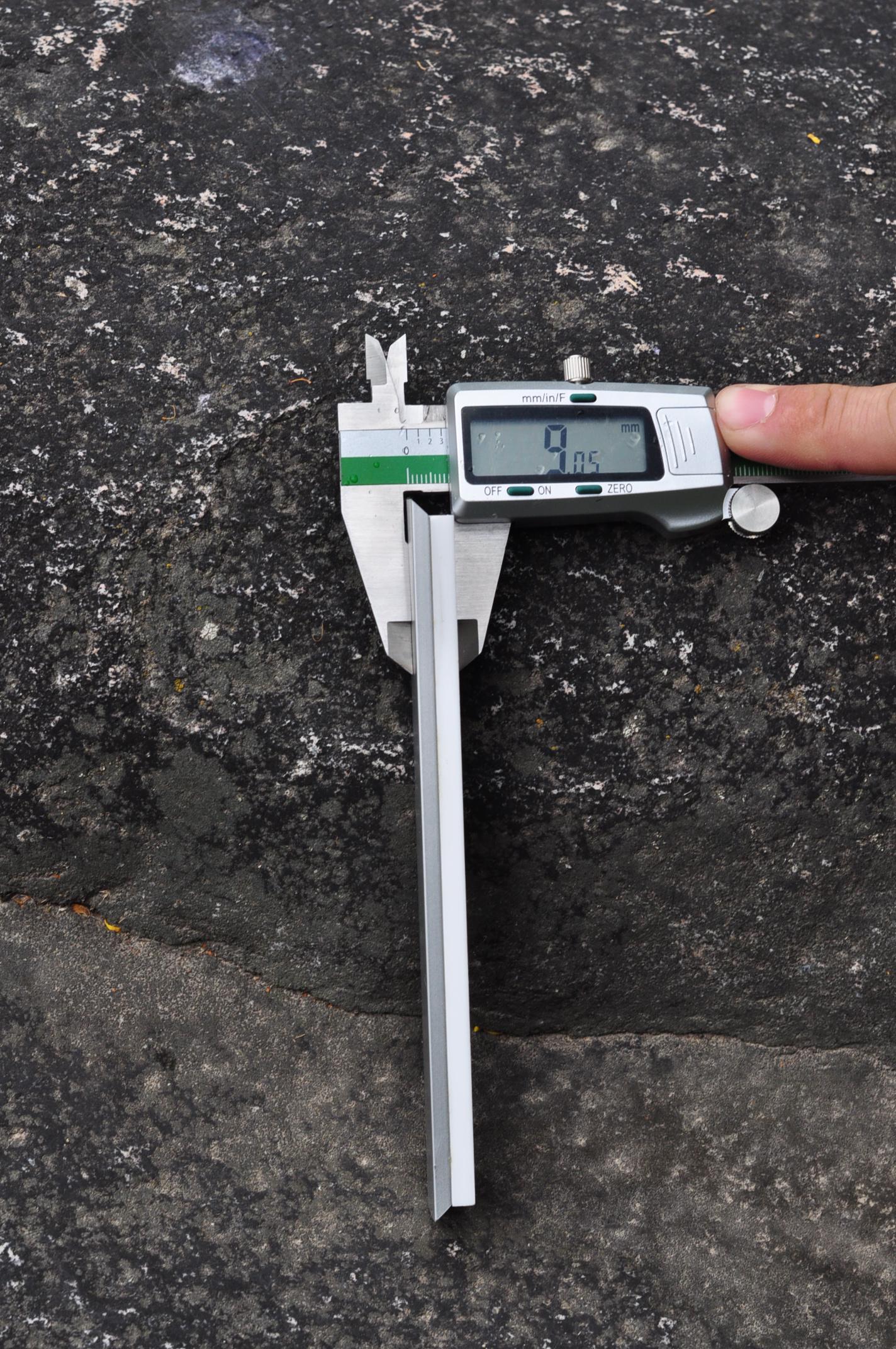 Брусок точильний для ножів Ruixin керамічний алюмінієвий 6000 grit (KA6000-20) - фото 2