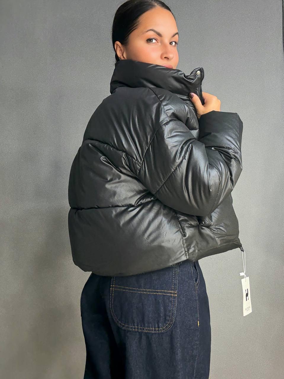 Куртка женская HAIZIYUAN 8606 короткая пуффер с воротником XL Черный (4791) - фото 3 Куртка женская HAIZIYUAN 8606 короткая пуффер с воротником XL Черный (4791) - фото 3