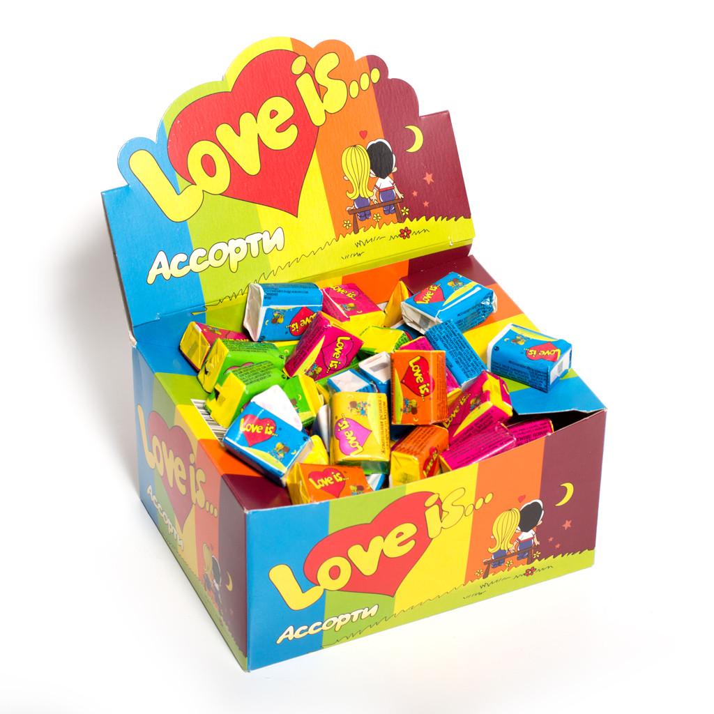 Упаковка жевательной резинки Love is Лове ис 420 г 100 шт.