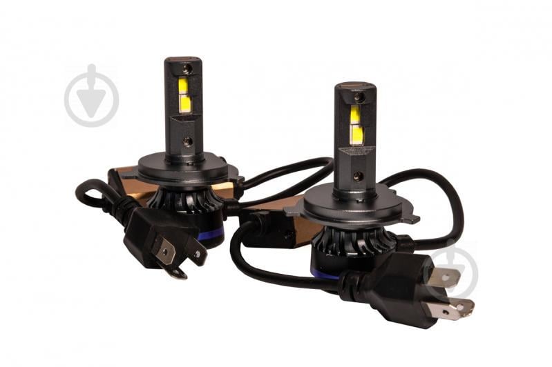 Комплект LED ламп HeadLight T19 H4 (P43t) 45W 9-32V 6000K Комплект LED ламп HeadLight T19 H4 (P43t) 45W 9-32V 6000K